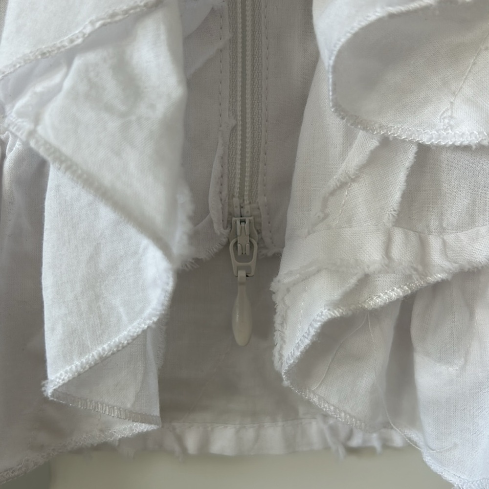 Sexy Boston Proper Lacy Ruffle Blouse w 2-Way Front Zipper Size 4 w MEASUREMENTS - Picture 10 of 12
